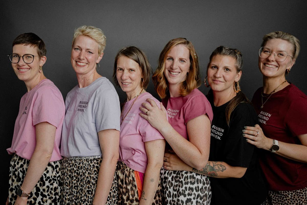 Team von dasBUUSENKOLLEKTIV