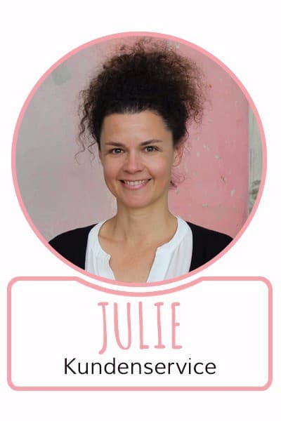 Julie - Mitarbeiterin im Kundenservice